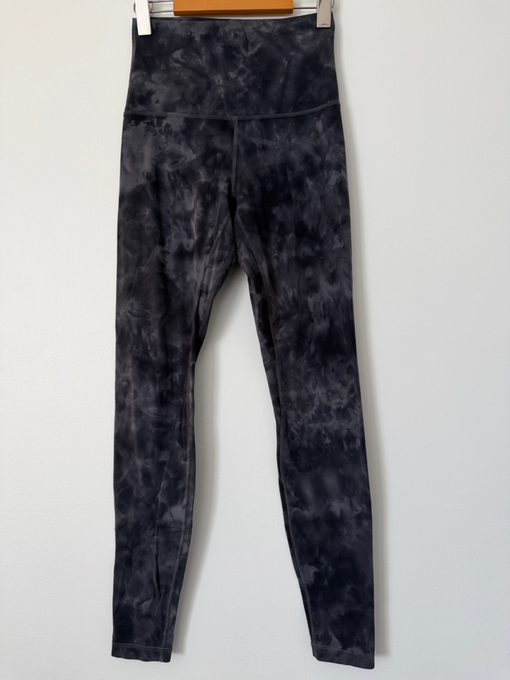 Lululemon Align High-Waist Black Tie-Dye Leggings size 6